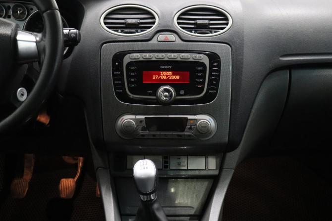 Ford Focus II Рестайлинг с пробегом 2008 года, цена 403 000 рублей, 291512 км, седан, Автокод Объявления