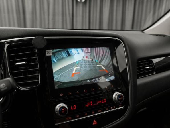 Mitsubishi Outlander III Рестайлинг 3 с пробегом 2021 года, цена 2 590 000 рублей, 87372 км, внедорожник, Автокод Объявления