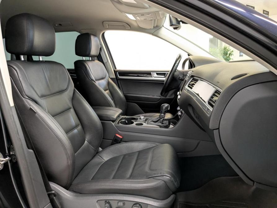 Volkswagen Touareg II Рестайлинг Санкт-Петербург  - изображение 24