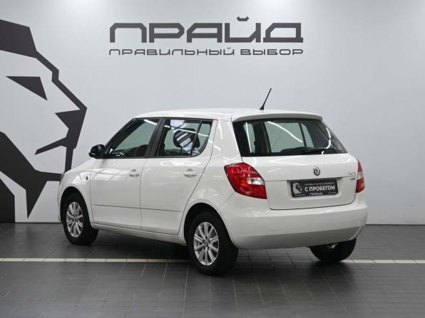 Skoda Fabia II Рестайлинг с пробегом 2012 года, цена 819 900 рублей, 65732 км, хэтчбек, Автокод Объявления