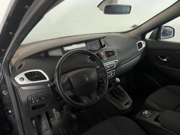 Renault Scenic III с пробегом 2009 года, цена 645 000 рублей, 227031 км, минивэн, Автокод Объявления