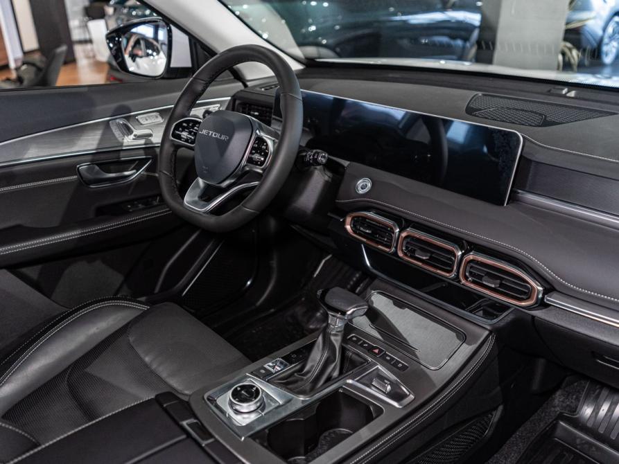 JETOUR X70+ I Рестайлинг Москва  - изображение 12