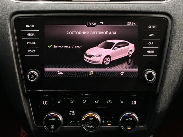 Skoda Octavia III (A7) Рестайлинг с пробегом 2018 года, цена 1 950 000 рублей, 82710 км, лифтбек, Автокод Объявления