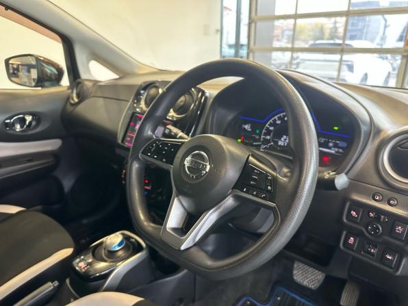 Nissan Note II Рестайлинг с пробегом 2016 года, цена 1 090 000 рублей, 82677 км, хэтчбек, Автокод Объявления