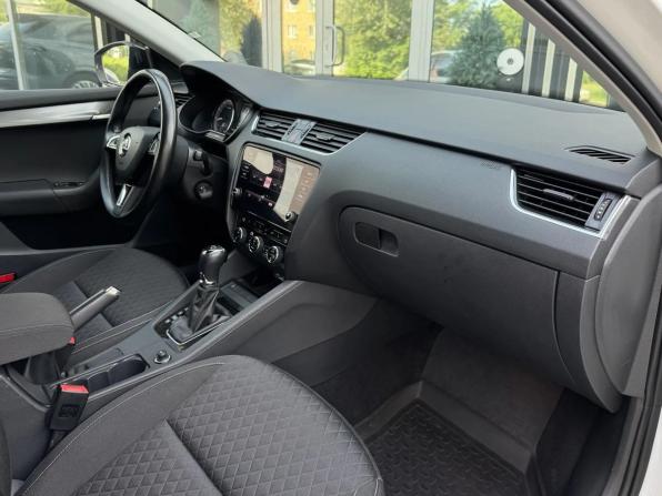 Skoda Octavia III (A7) Рестайлинг с пробегом 2018 года, цена 2 200 000 рублей, 74177 км, лифтбек, Автокод Объявления