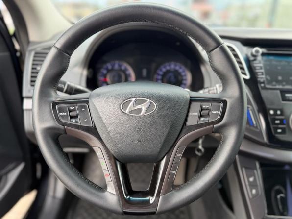 Hyundai i40 I с пробегом 2013 года, цена 1 300 000 рублей, 300000 км, седан, Автокод Объявления
