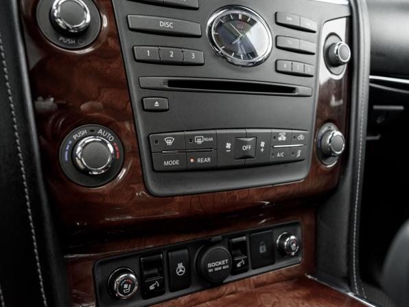 Infiniti QX80 I Рестайлинг с пробегом 2014 года, цена 3 100 000 рублей, 207986 км, внедорожник, Автокод Объявления