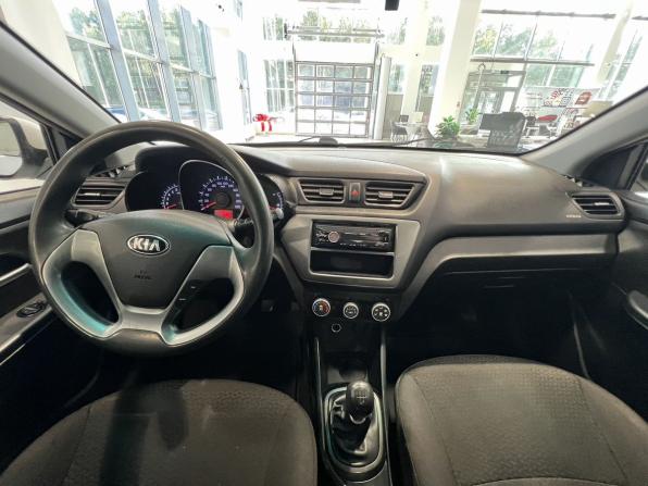 Kia Rio III Рестайлинг с пробегом 2016 года, цена 447 000 рублей, 285000 км, седан, Автокод Объявления