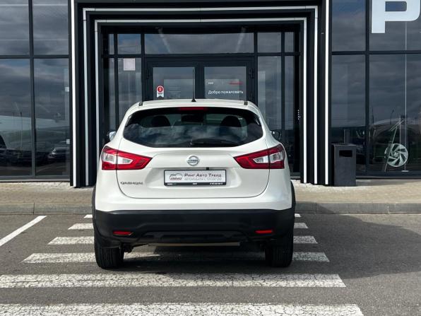 Nissan Qashqai II с пробегом 2015 года, цена 1 347 000 рублей, 196300 км, внедорожник, Автокод Объявления