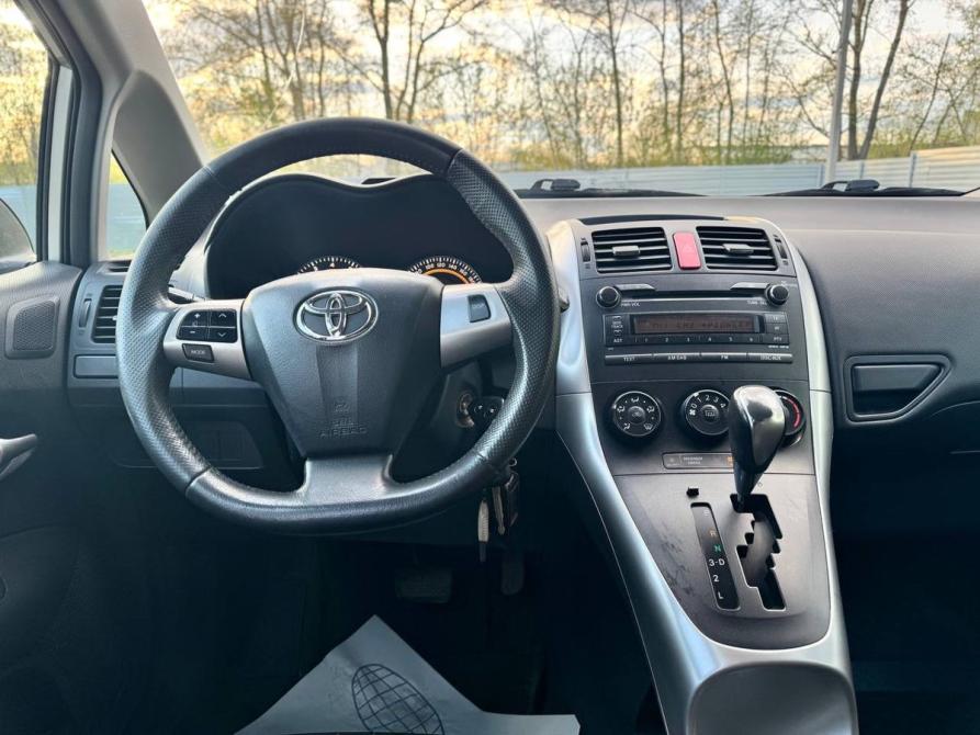 Toyota Auris I Рестайлинг Пермь  - изображение 9
