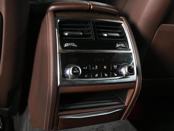 BMW 7 серии VI (G11/G12) с пробегом 2015 года, цена 3 350 000 рублей, 206445 км, седан, Автокод Объявления