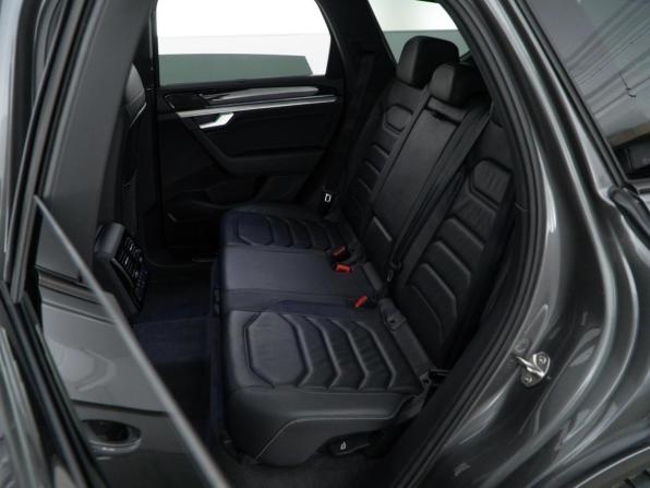 Volkswagen Touareg III с пробегом 2019 года, цена 5 199 050 рублей, 101168 км, внедорожник, Автокод Объявления