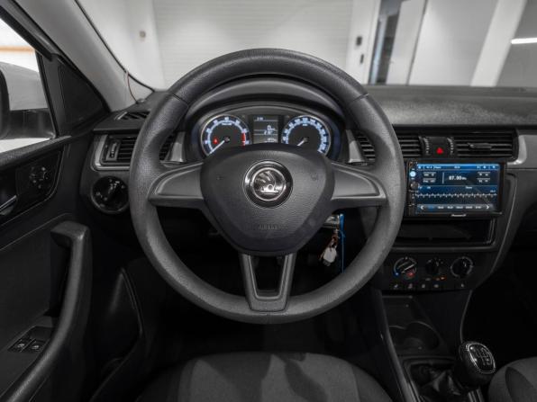 Skoda Rapid I Рестайлинг с пробегом 2019 года, цена 1 230 000 рублей, 131238 км, лифтбек, Автокод Объявления