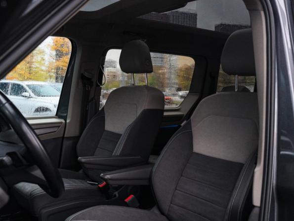 Volkswagen Multivan T7 с пробегом 2022 года, цена 5 870 000 рублей, 83948 км, минивэн, Автокод Объявления