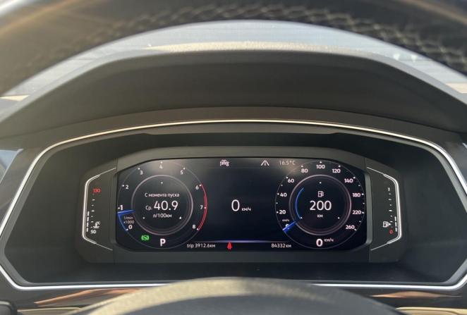 Volkswagen Tiguan II с пробегом 2019 года, цена 2 790 000 рублей, 84317 км, внедорожник, Автокод Объявления