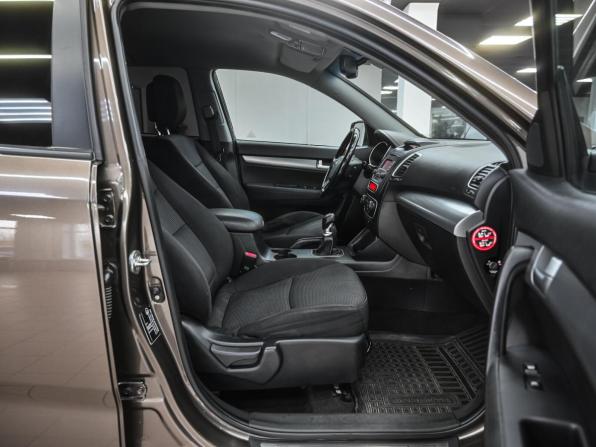 Kia Sorento II Рестайлинг с пробегом 2015 года, цена 1 679 000 рублей, 160474 км, внедорожник, Автокод Объявления