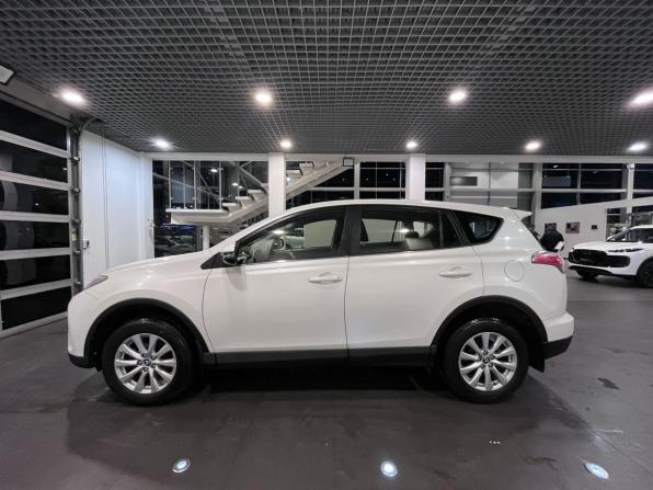 Toyota RAV4 IV (XA40) Рестайлинг с пробегом 2016 года, цена 2 349 000 рублей, 118500 км, внедорожник, Автокод Объявления