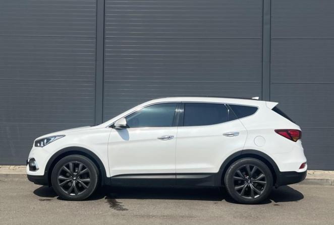 Hyundai Santa Fe III Рестайлинг с пробегом 2017 года, цена 2 050 000 рублей, 147049 км, внедорожник, Автокод Объявления