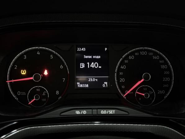 Volkswagen Polo VI с пробегом 2022 года, цена 1 450 000 рублей, 103868 км, лифтбек, Автокод Объявления