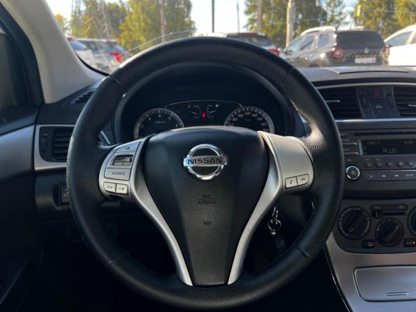 Nissan Tiida II с пробегом 2015 года, цена 980 000 рублей, 160100 км, хэтчбек, Автокод Объявления