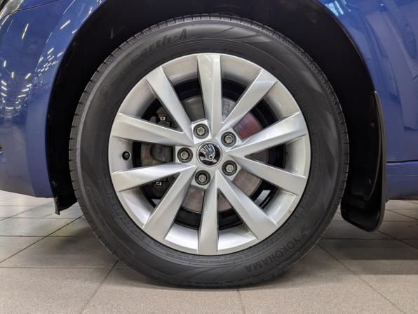 Skoda Octavia III (A7) Рестайлинг с пробегом 2019 года, цена 2 210 000 рублей, 65479 км, лифтбек, Автокод Объявления