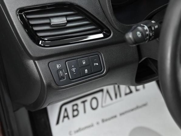Hyundai Solaris II Рестайлинг с пробегом 2021 года, цена 859 000 рублей, 52000 км, седан, Автокод Объявления