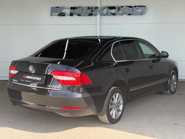 Skoda Superb II Рестайлинг с пробегом 2013 года, цена 1 399 000 рублей, 187000 км, лифтбек, Автокод Объявления