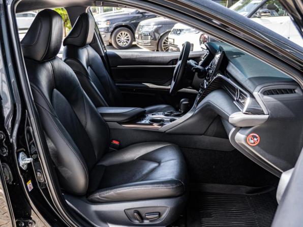 Toyota Camry VII (XV50) Рестайлинг 2 с пробегом 2018 года, цена 2 785 000 рублей, 169511 км, седан, Автокод Объявления