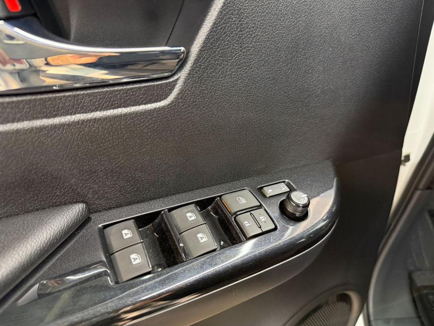 Toyota Hilux VIII Рестайлинг 2 Омск  - изображение 20