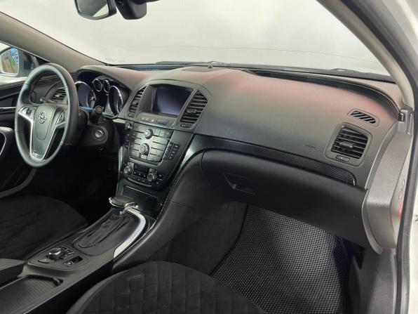 Opel Insignia I с пробегом 2013 года, цена 900 000 рублей, 250000 км, седан, Автокод Объявления