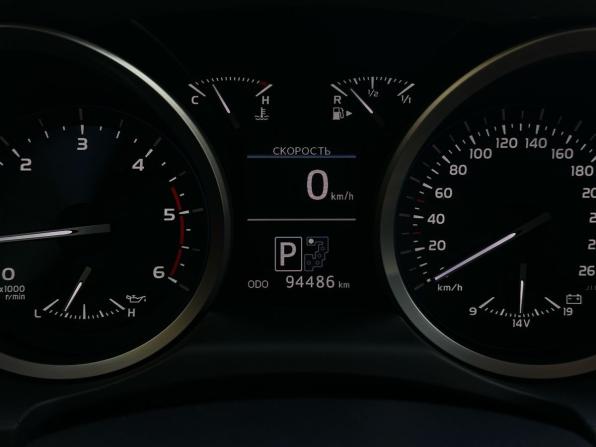 Toyota Land Cruiser 200 Series Рестайлинг 1 с пробегом 2013 года, цена 4 670 000 рублей, 94485 км, внедорожник, Автокод Объявления