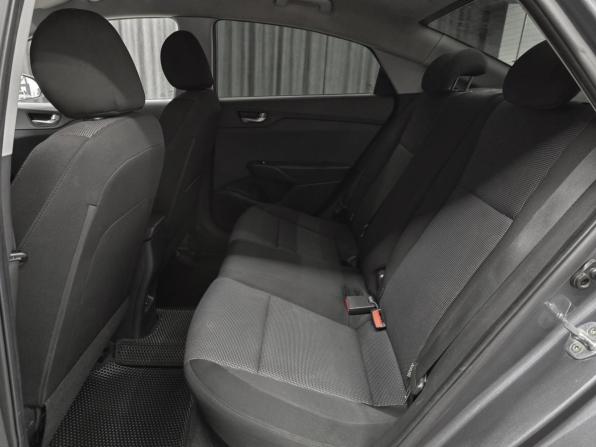 Hyundai Solaris II Рестайлинг с пробегом 2021 года, цена 1 335 000 рублей, 98000 км, седан, Автокод Объявления
