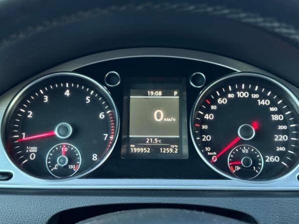 Volkswagen Passat B7 с пробегом 2012 года, цена 1 150 000 рублей, 199952 км, седан, Автокод Объявления