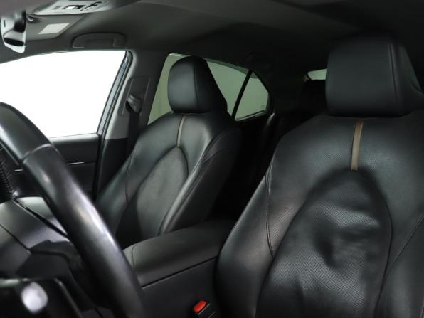 Toyota Camry VIII (XV70) с пробегом 2018 года, цена 2 799 000 рублей, 99990 км, седан, Автокод Объявления