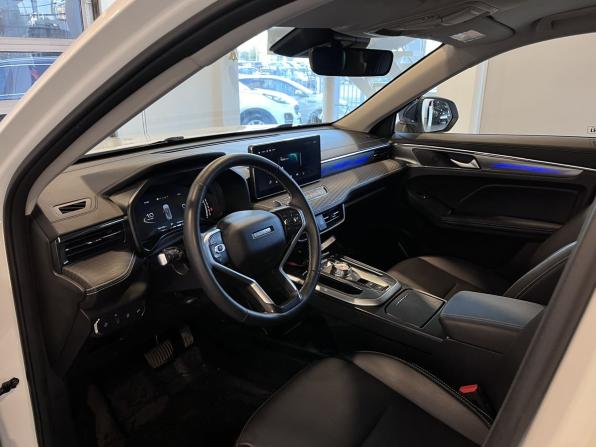 Haval Jolion I Рестайлинг с пробегом 2024 года, цена 2 240 000 рублей, 26188 км, внедорожник, Автокод Объявления