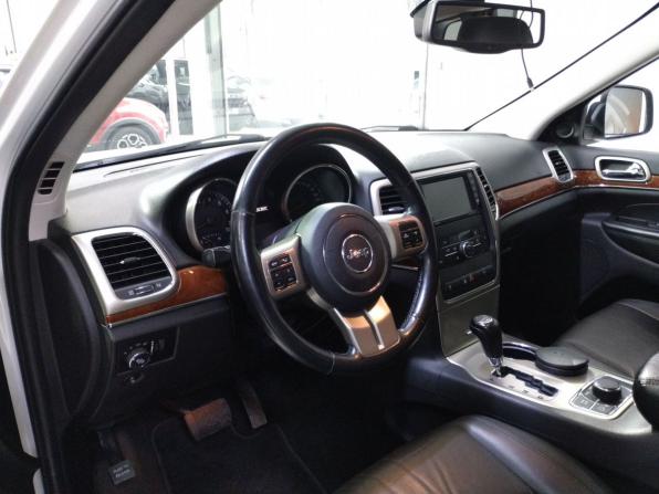 Jeep Grand Cherokee IV (WK2) с пробегом 2012 года, цена 1 695 000 рублей, 212397 км, внедорожник, Автокод Объявления