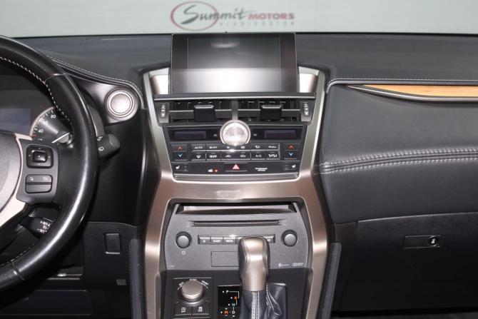 Lexus NX I с пробегом 2017 года, цена 3 250 000 рублей, 44710 км, внедорожник, Автокод Объявления