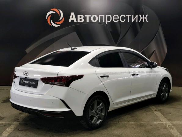 Hyundai Solaris II Рестайлинг с пробегом 2020 года, цена 1 558 000 рублей, 75655 км, седан, Автокод Объявления