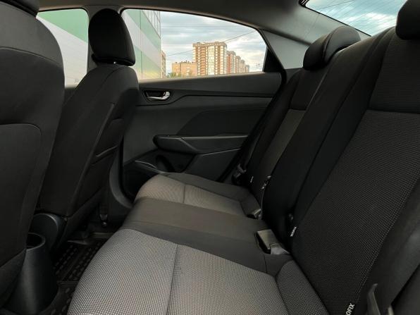Hyundai Solaris II с пробегом 2019 года, цена 1 382 600 рублей, 112085 км, седан, Автокод Объявления