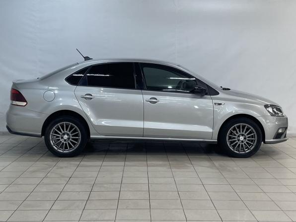 Volkswagen Polo V Рестайлинг с пробегом 2017 года, цена 1 350 000 рублей, 154336 км, седан, Автокод Объявления