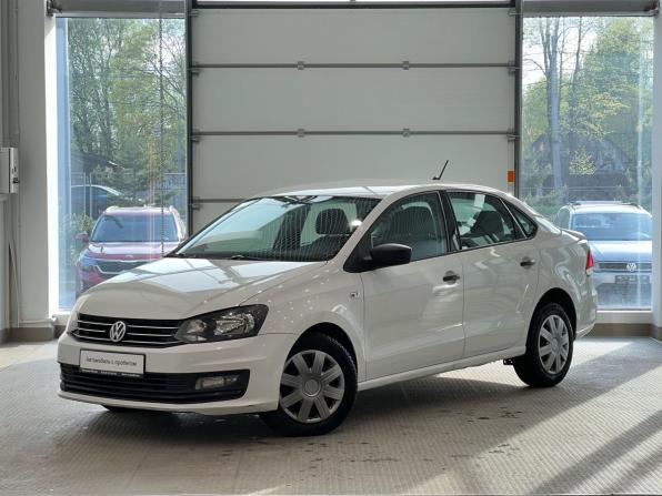 Volkswagen Polo V Рестайлинг с пробегом 2017 года, цена 1 040 000 рублей, 120000 км, седан, Автокод Объявления