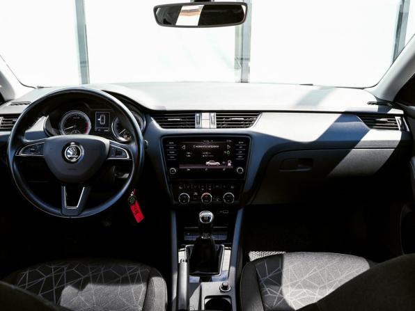 Skoda Octavia III (A7) Рестайлинг с пробегом 2019 года, цена 1 825 000 рублей, 115404 км, лифтбек, Автокод Объявления