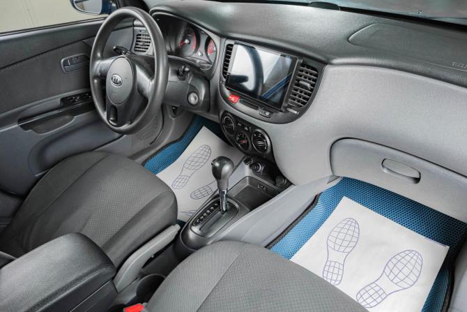 Kia Rio II Рестайлинг с пробегом 2010 года, цена 649 000 рублей, 180000 км, седан, Автокод Объявления
