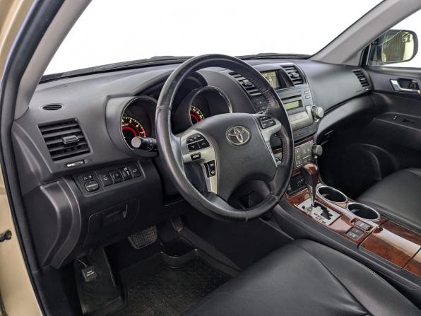 Toyota Highlander II (XU40) Рестайлинг с пробегом 2011 года, цена 1 995 000 рублей, 197930 км, внедорожник, Автокод Объявления