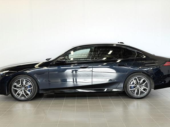 BMW 5 серии VIII (G60/G61/G68) с пробегом 2025 года, цена 8 270 000 рублей, 10379 км, седан, Автокод Объявления