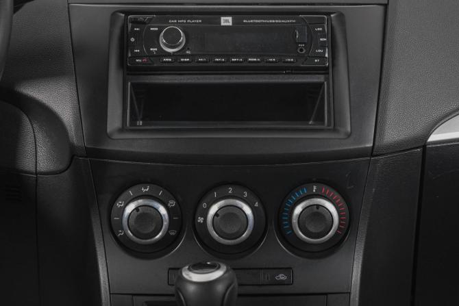 Mazda 3 II (BL) Рестайлинг с пробегом 2013 года, цена 959 000 рублей, 215000 км, седан, Автокод Объявления