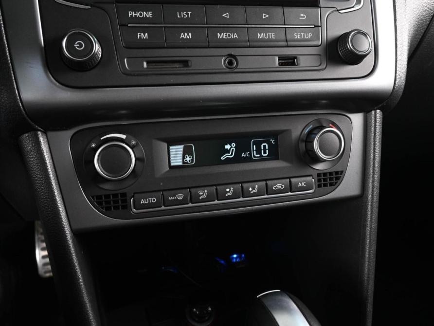 Volkswagen Polo V Рестайлинг Ростов-на-Дону  - изображение 14