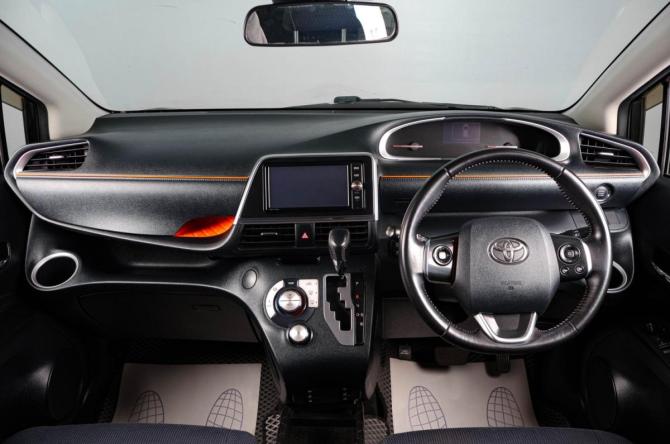 Toyota Sienta II с пробегом 2016 года, цена 1 529 000 рублей, 203600 км, компактвэн, Автокод Объявления