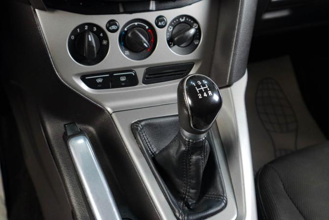 Ford Focus III с пробегом 2012 года, цена 729 000 рублей, 235000 км, хэтчбек, Автокод Объявления