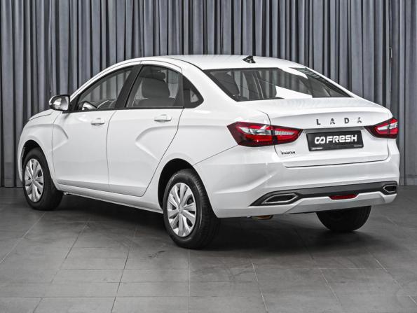 Lada (ВАЗ) Vesta I Рестайлинг (NG) с пробегом 2026 года, цена 1 575 000 рублей, 4395 км, седан, Автокод Объявления
